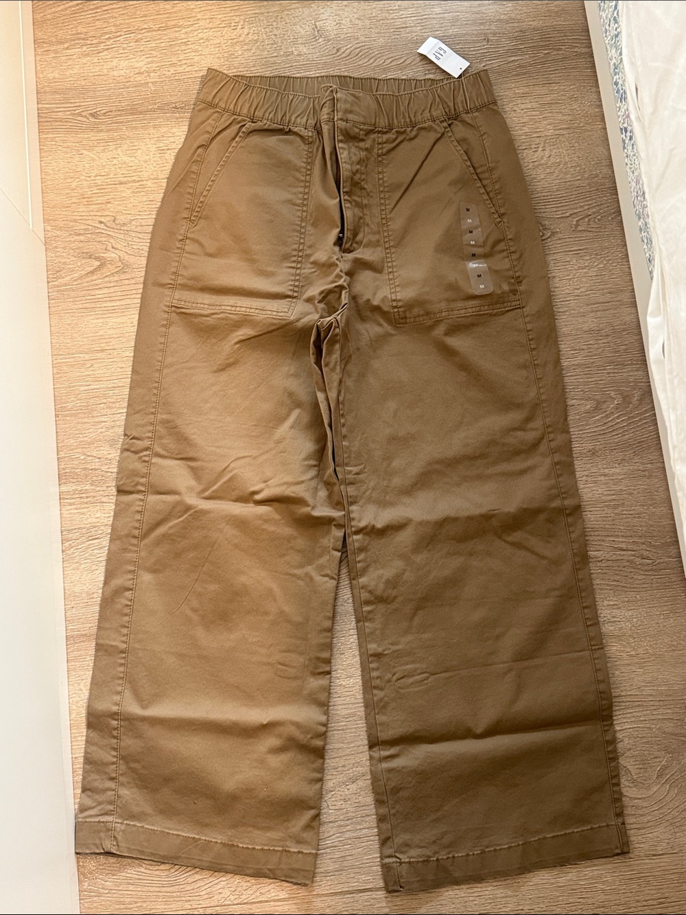 Women’s Gap Pants in Khaki